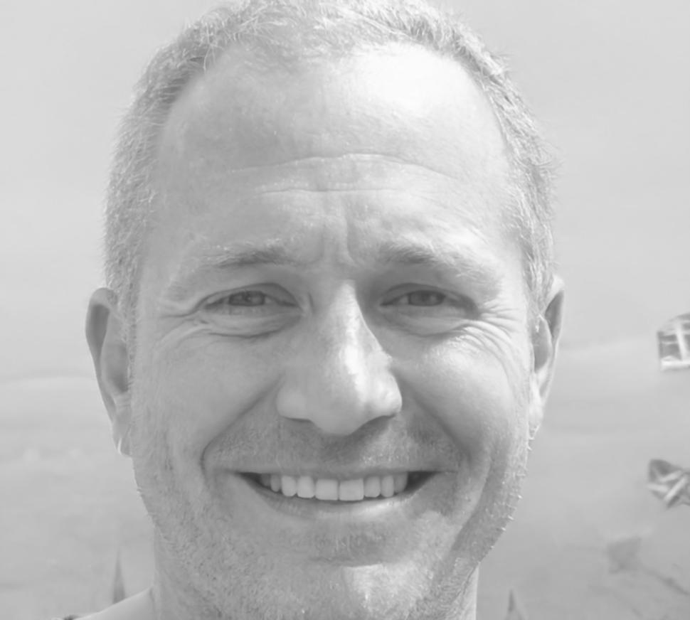 Marcus Thornfield, Senior Financial Analyst and Lead Instructor